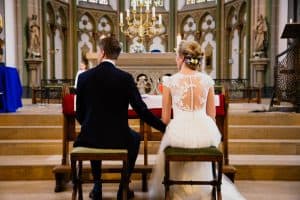 Hochzeitsfotograf Münster - Paar am Altar
