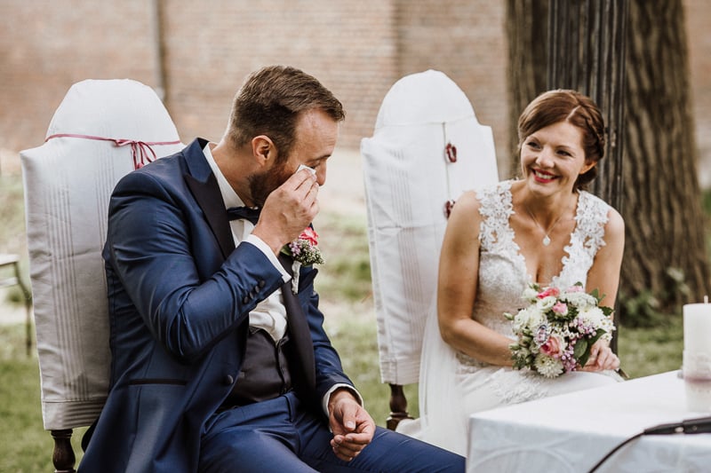 Hochzeit von Ella und Christian in Münster: Bräutigam weint