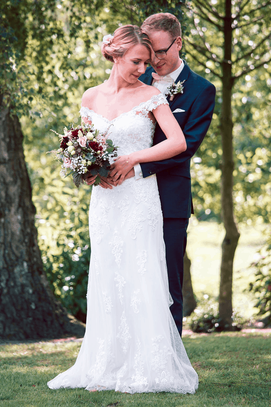 Hochzeitsfotograf Münster - Brautpaar im Wald